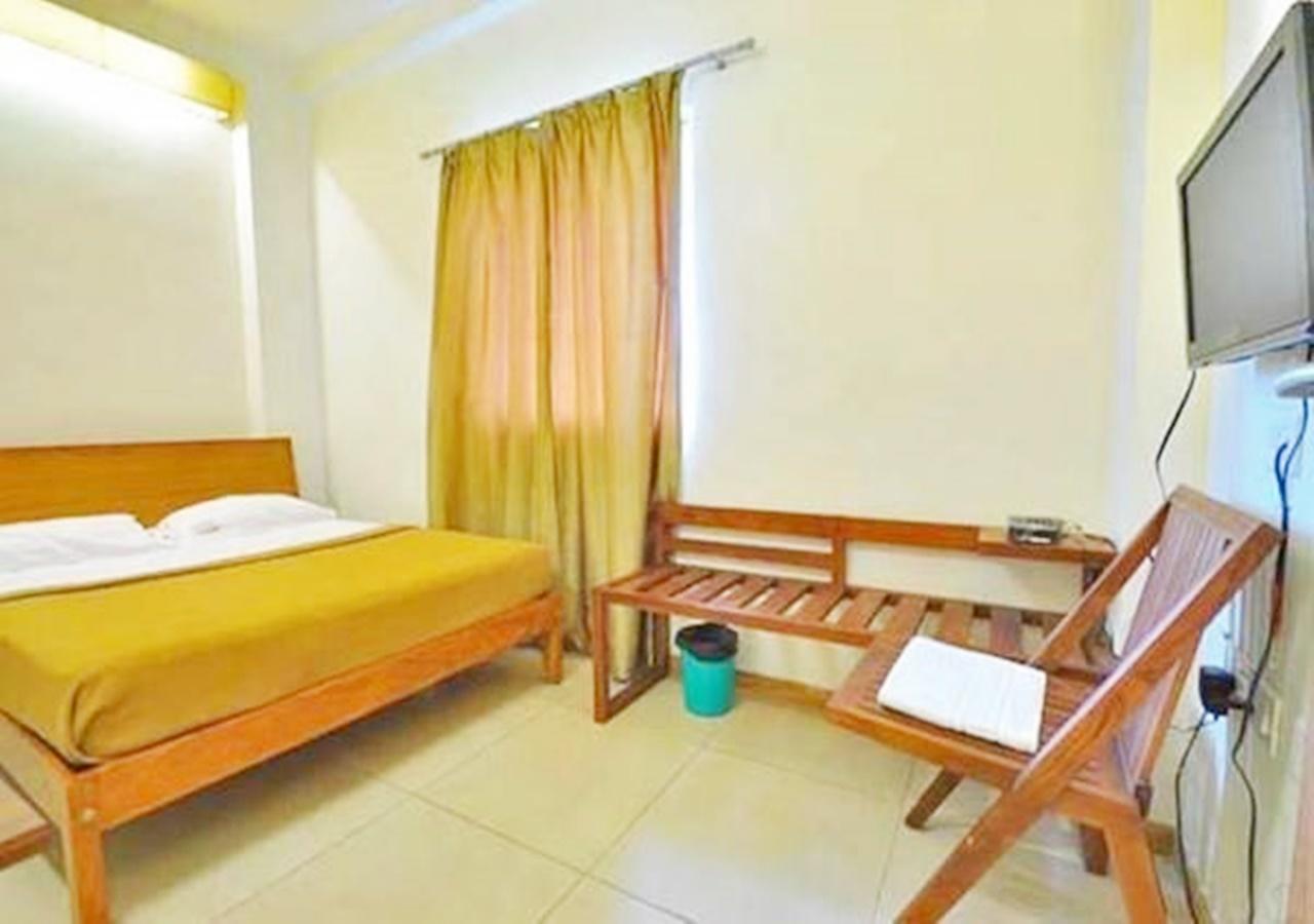 העיר בנגלור Hotel Holiday Home מראה חיצוני תמונה