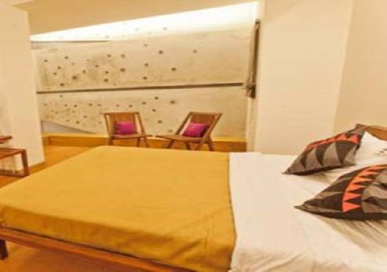 העיר בנגלור Hotel Holiday Home מראה חיצוני תמונה