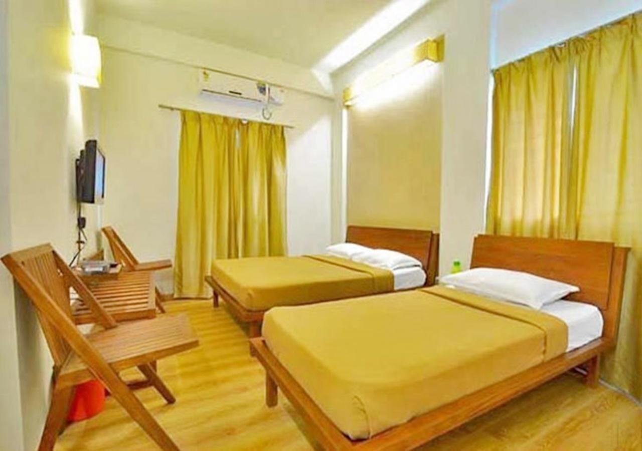 העיר בנגלור Hotel Holiday Home מראה חיצוני תמונה