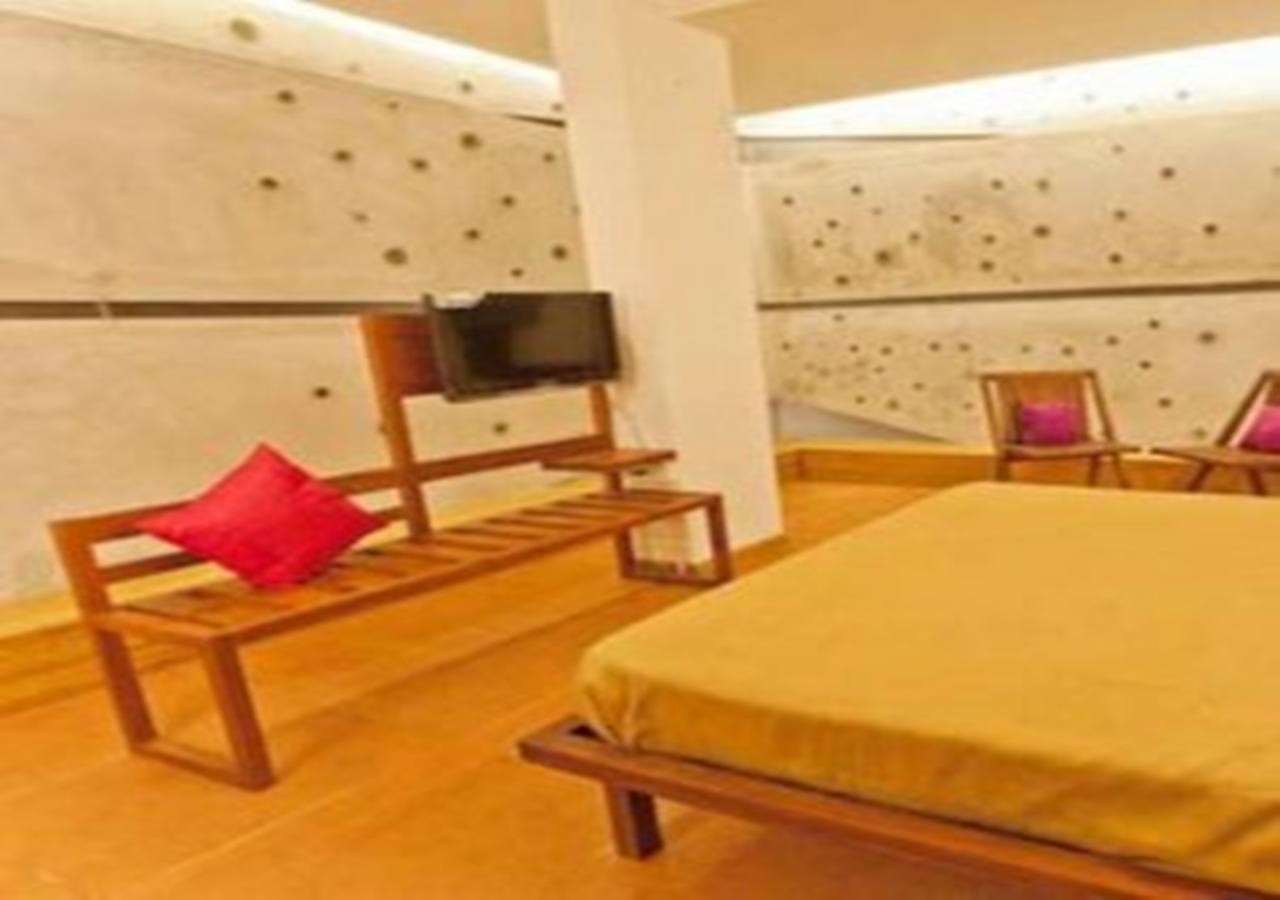 העיר בנגלור Hotel Holiday Home מראה חיצוני תמונה